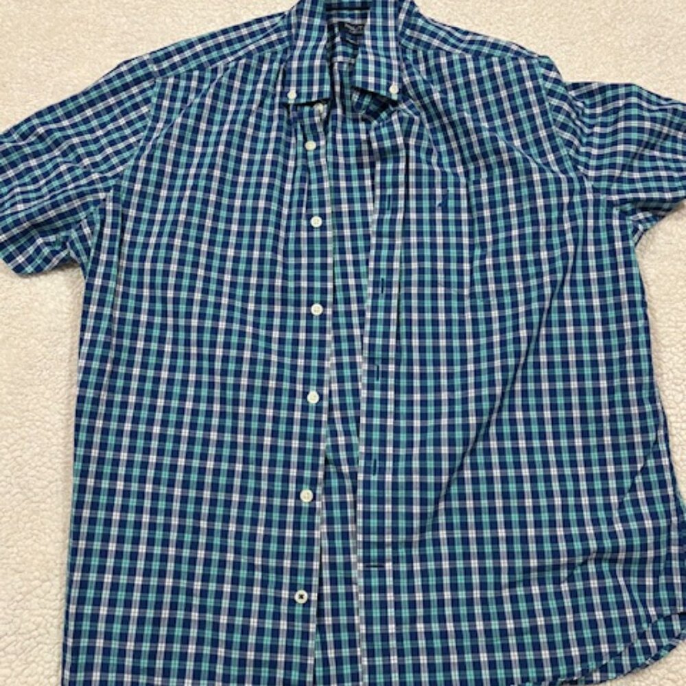 Men's Nautica Classic Fit wrinkle resistant short sleeve Plaid shirt